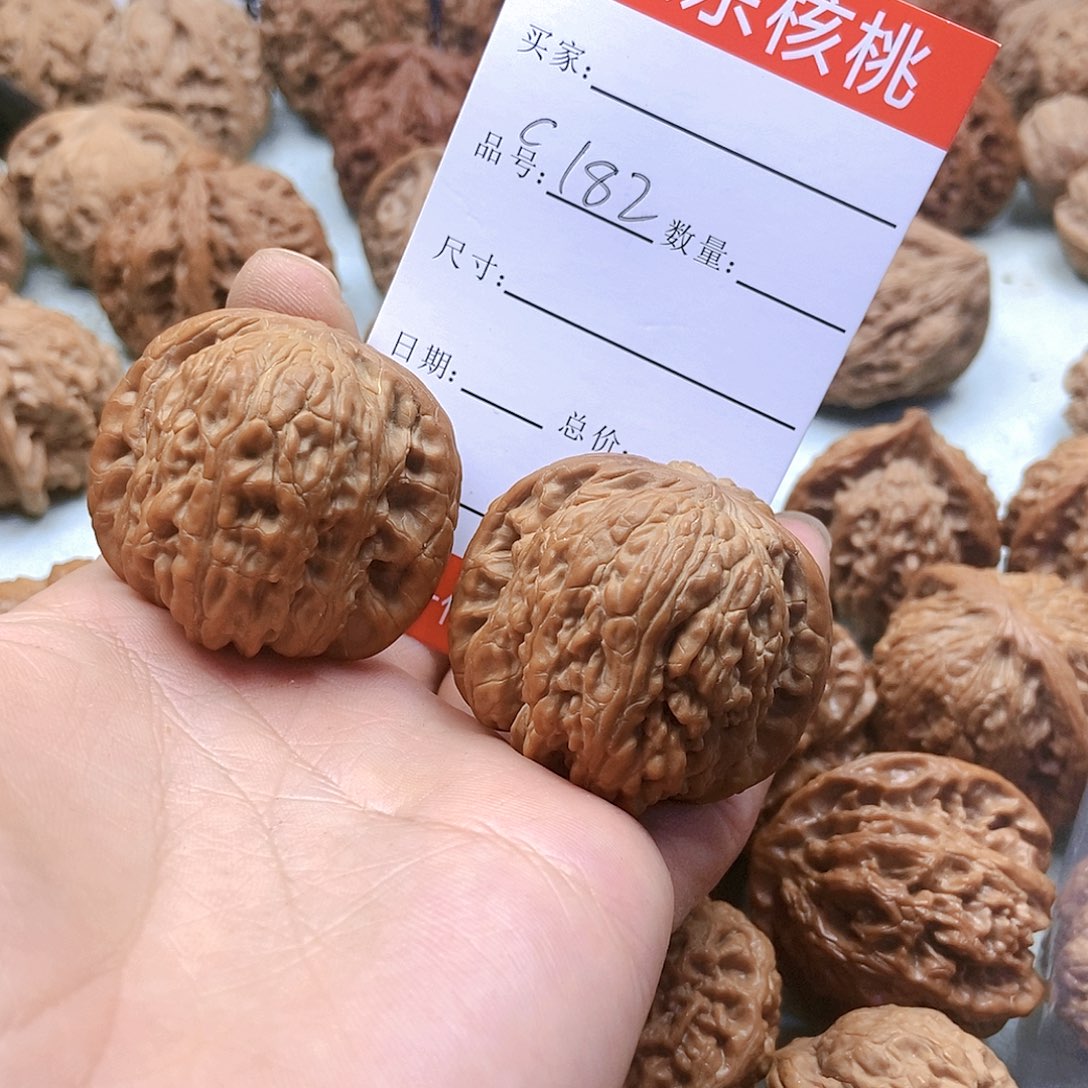 把件桃核182号绣球41尺