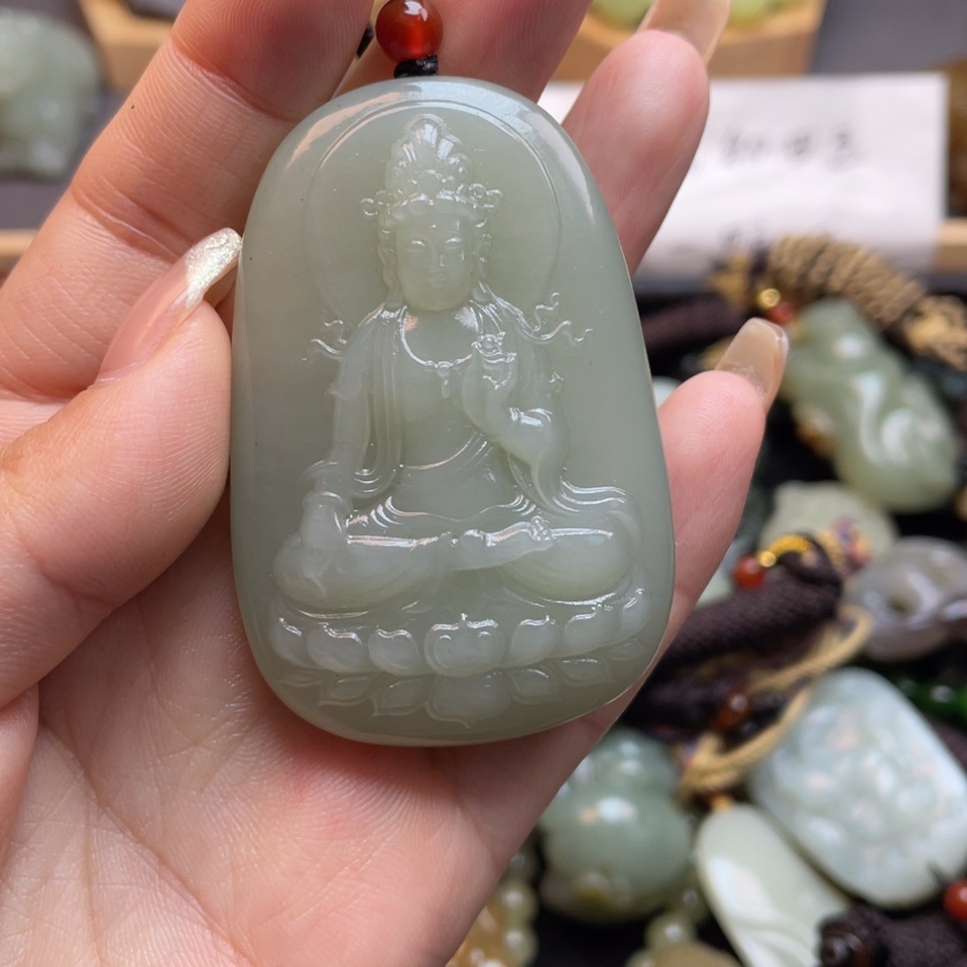 和田玉颈饰未镶嵌