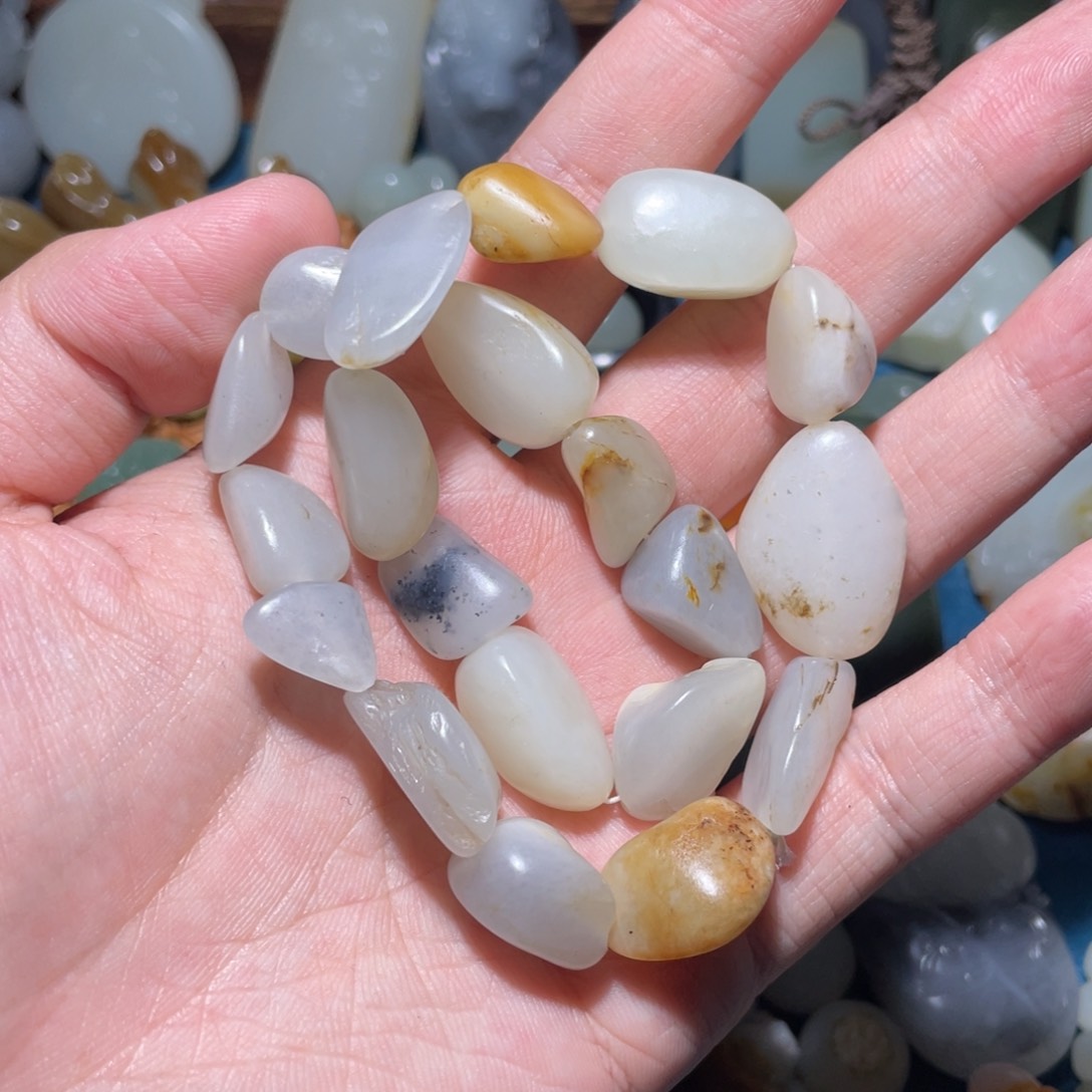 和田玉未镶嵌颈饰巅**刻定制