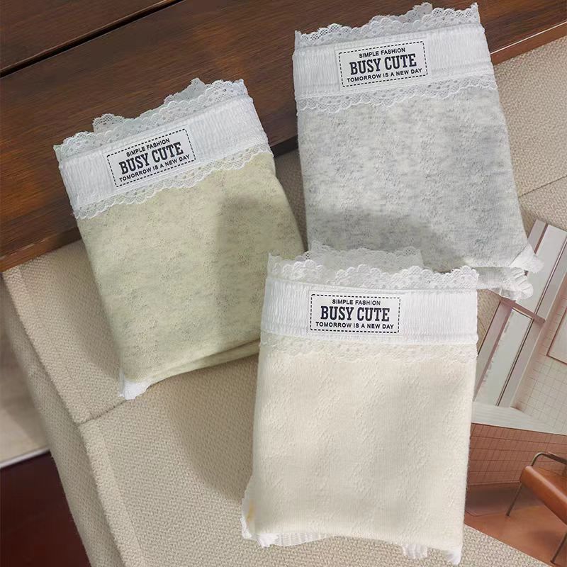 【三条装】女士蕾丝性感内裤中腰设计舒适包臀三角裤F12