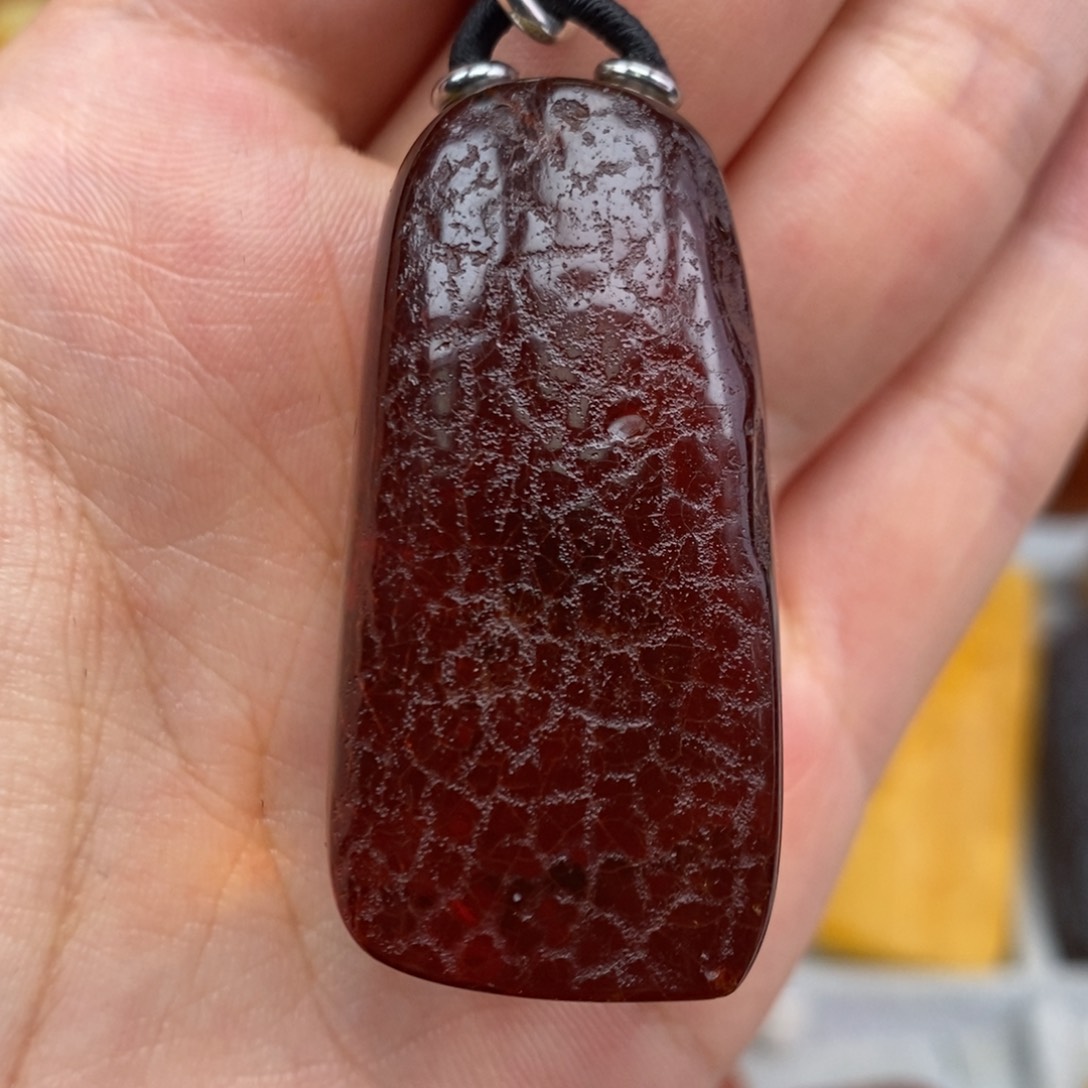 琥珀吊坠(赠链)未镶嵌