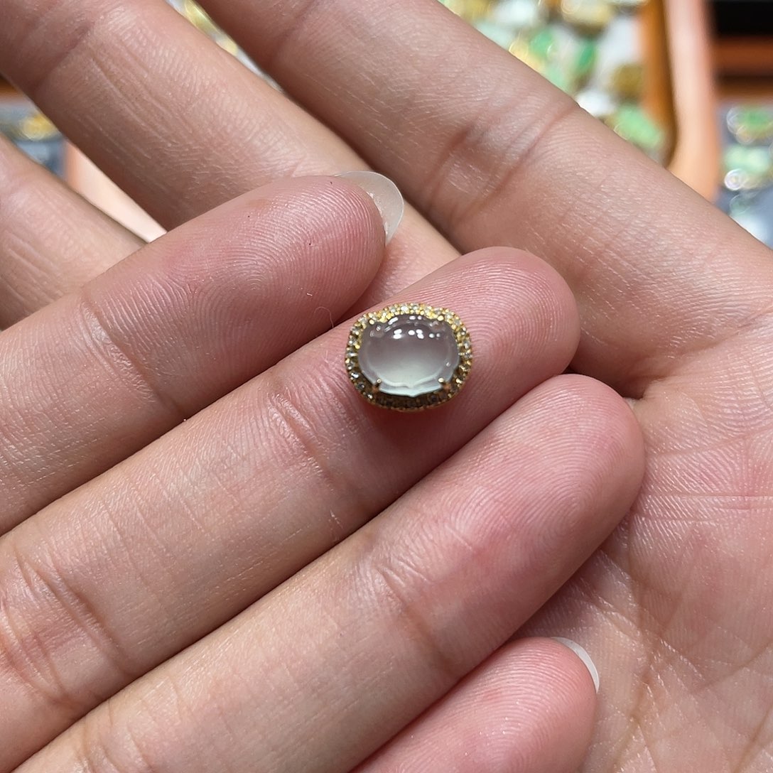 翡翠吊坠(不含链)18K金镶嵌