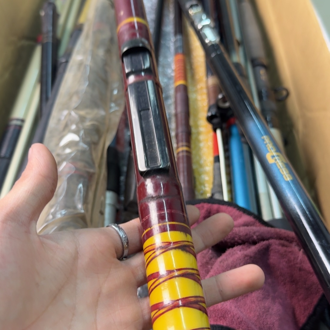 向***里钓鱼竿孤品微瑕疵