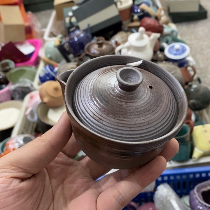 陶瓷艺术品及陶瓷壶