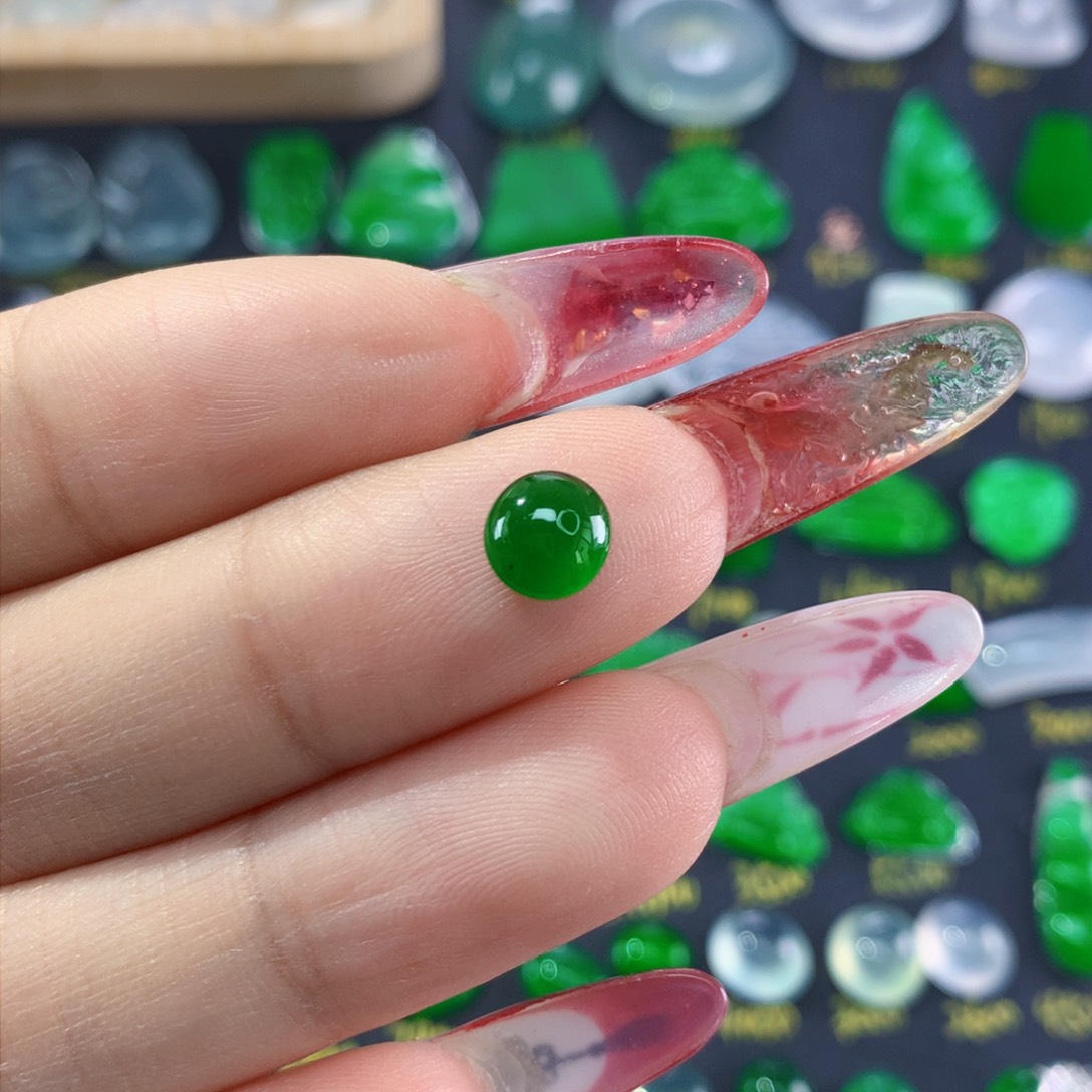 翡翠颈饰未镶嵌纯天然缅甸翡翠A货