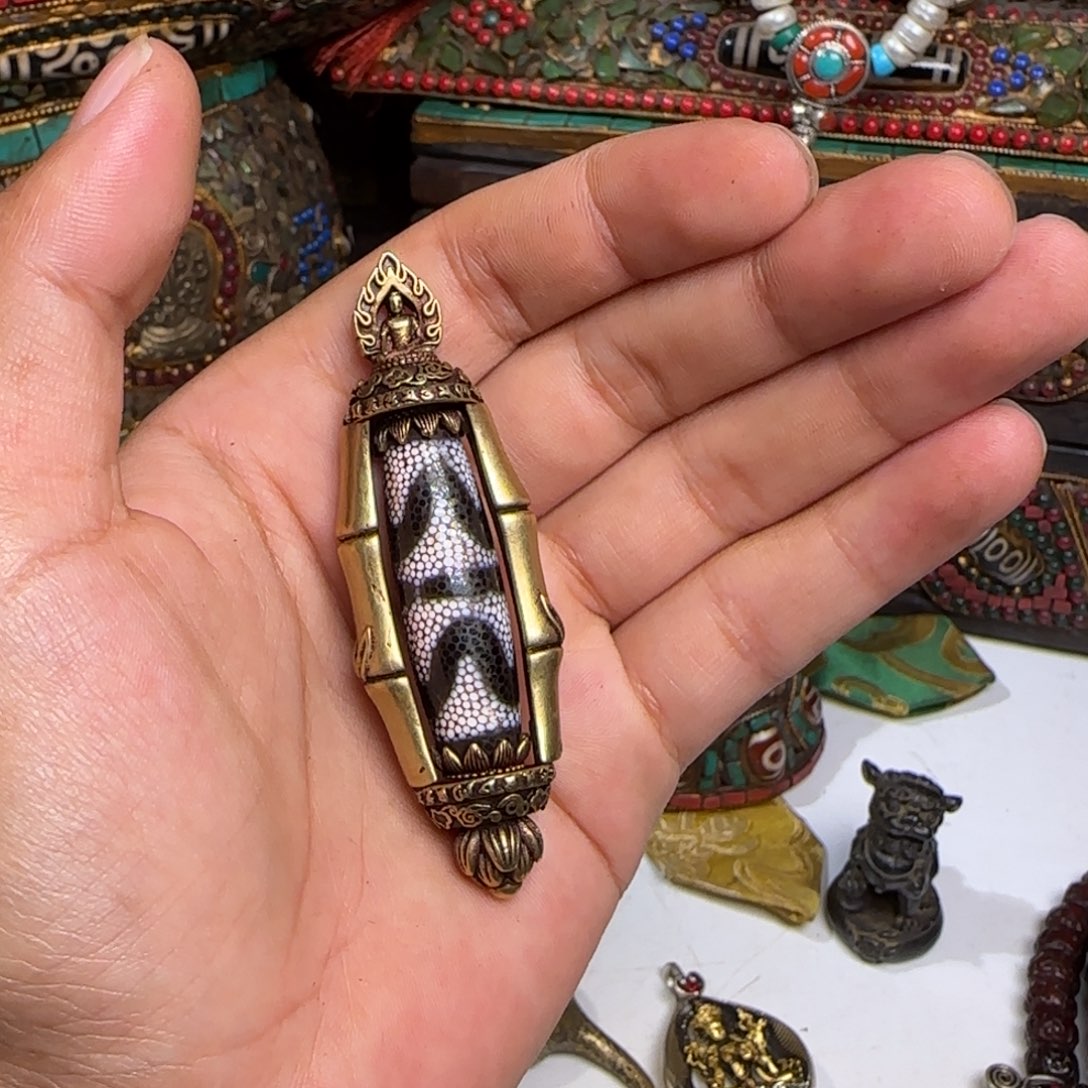 泠纯铜的一个啦啦啦