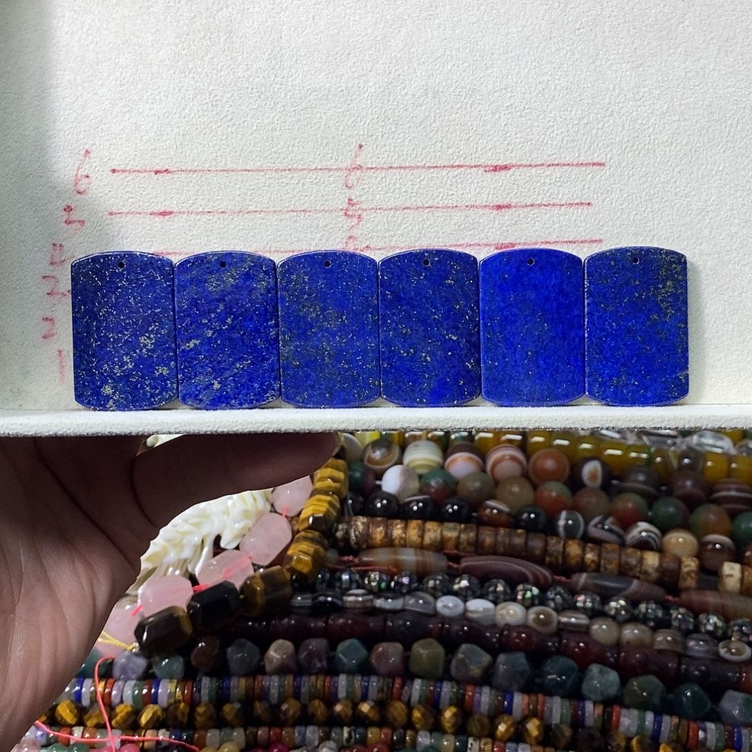 石英质玉未镶嵌，2个，天然青金无事牌25×40mm，