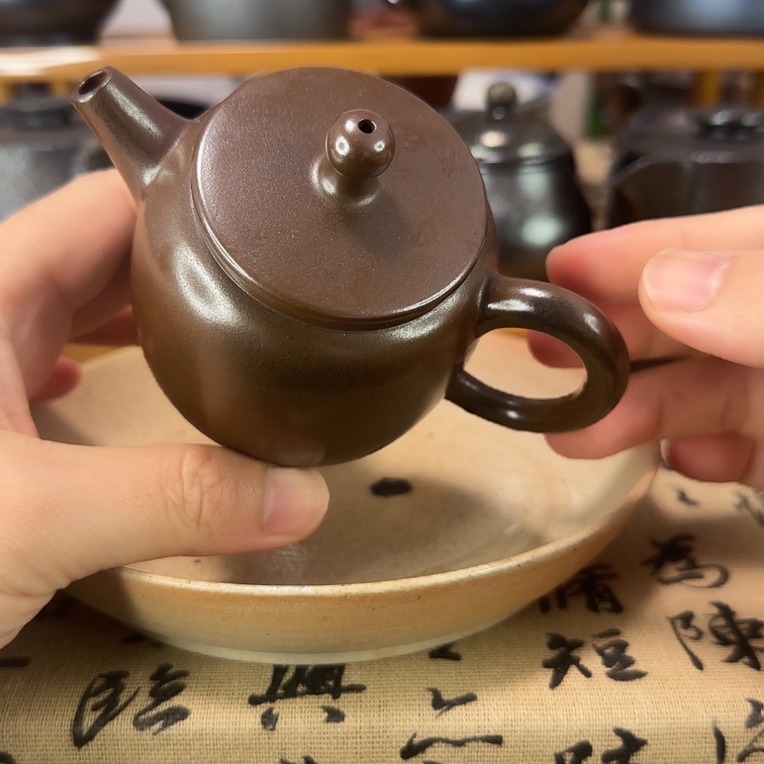 微瑕福利坭兴陶柴烧02款