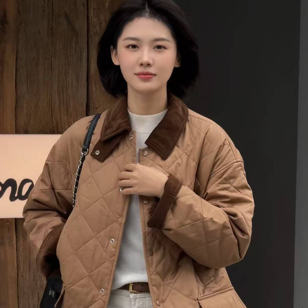 张妍LUNA 巴恩风撞色灯芯绒复古菱格绗缝百搭棉服外套25-221