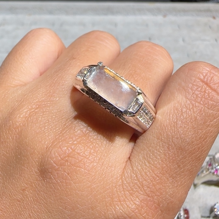 定制翡翠未镶嵌翡翠