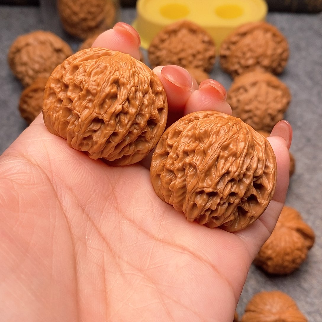 文玩核桃把件精品特价磨盘狮子头38