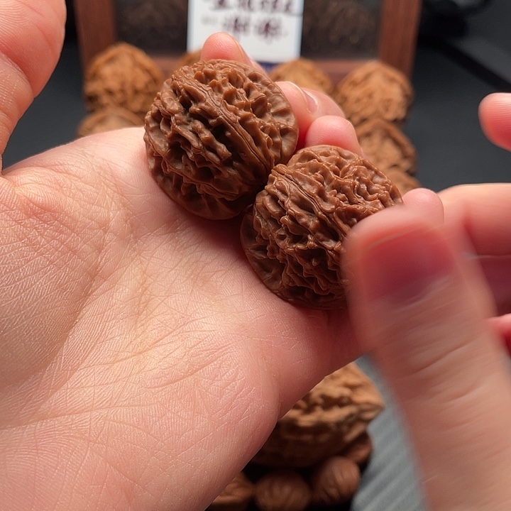 坚***韧核桃手串/手链秦岭