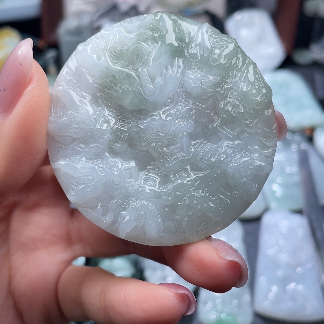 翡翠未镶嵌颈饰翡翠