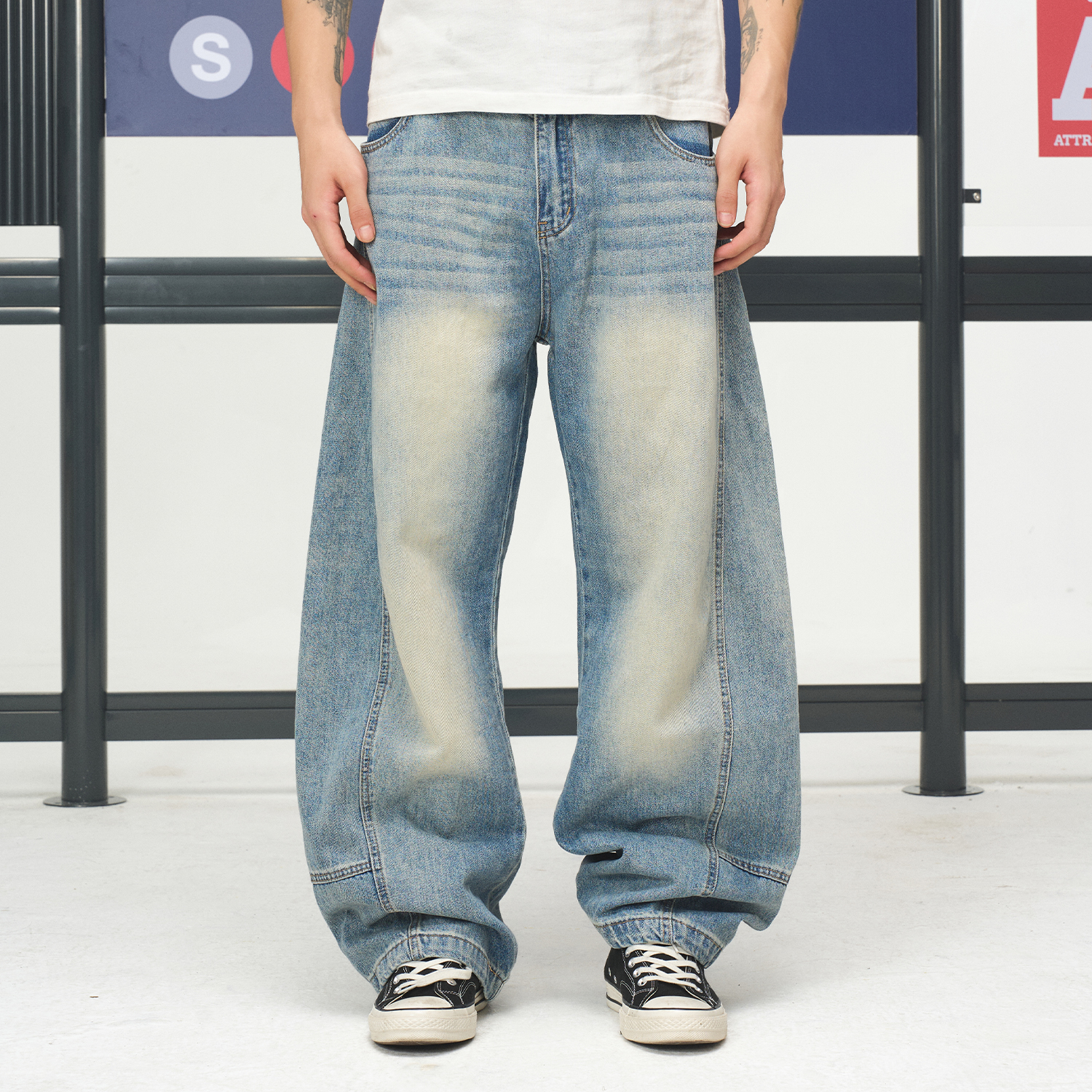 BIPOLAR解构弯刀阔腿冰蓝直筒高街百搭休闲情侣潮流牛仔裤 27Z001