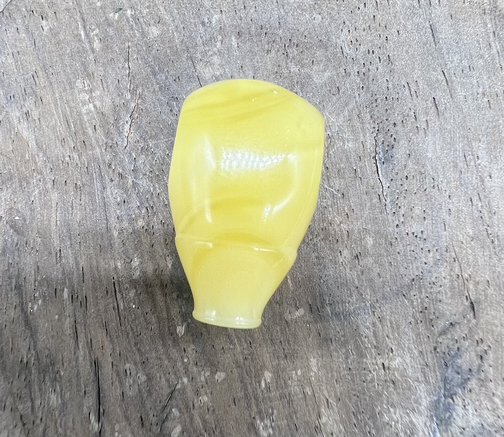 俄料原矿蜜蜡全品16mm三通3号