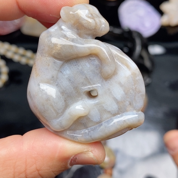 硅化珊瑚（珊瑚玉）手镯未镶嵌