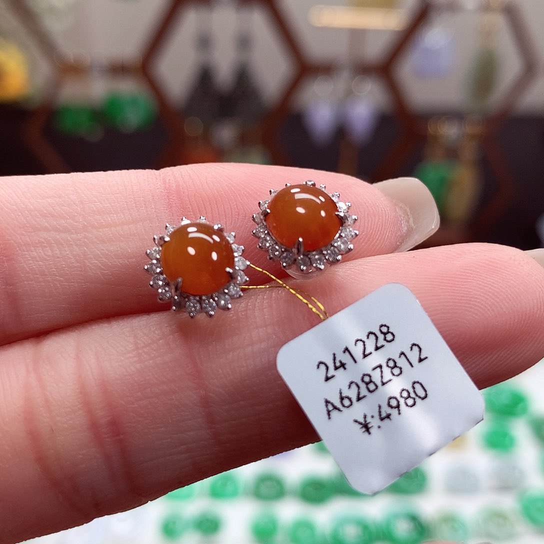 翡翠耳饰18K金镶嵌天然翡翠