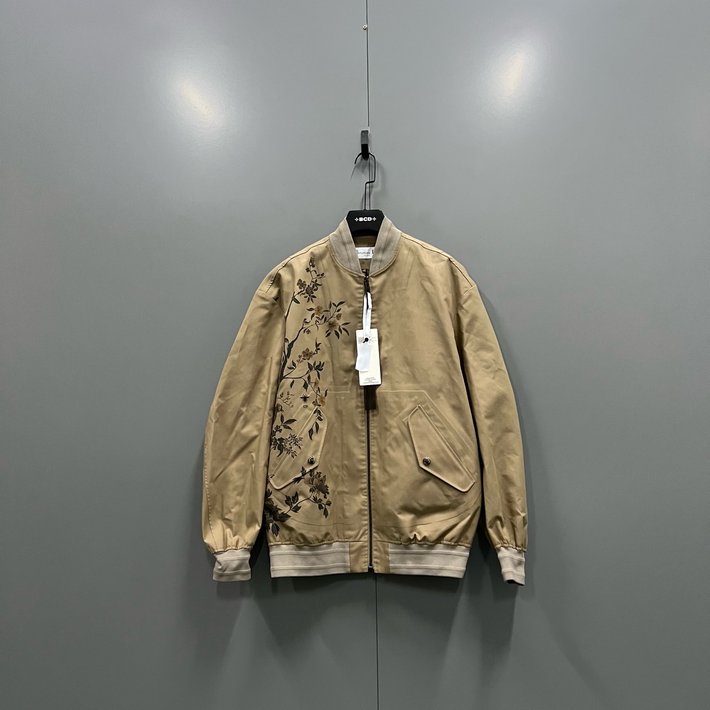 99新 DIOR/迪奥 h829  卡其色花卉印花夹克 S码 018720