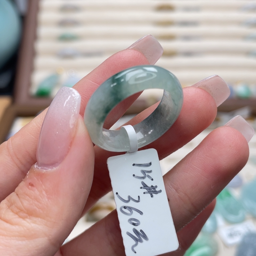 翡翠未镶嵌戒圈a32港圈15冰飘花