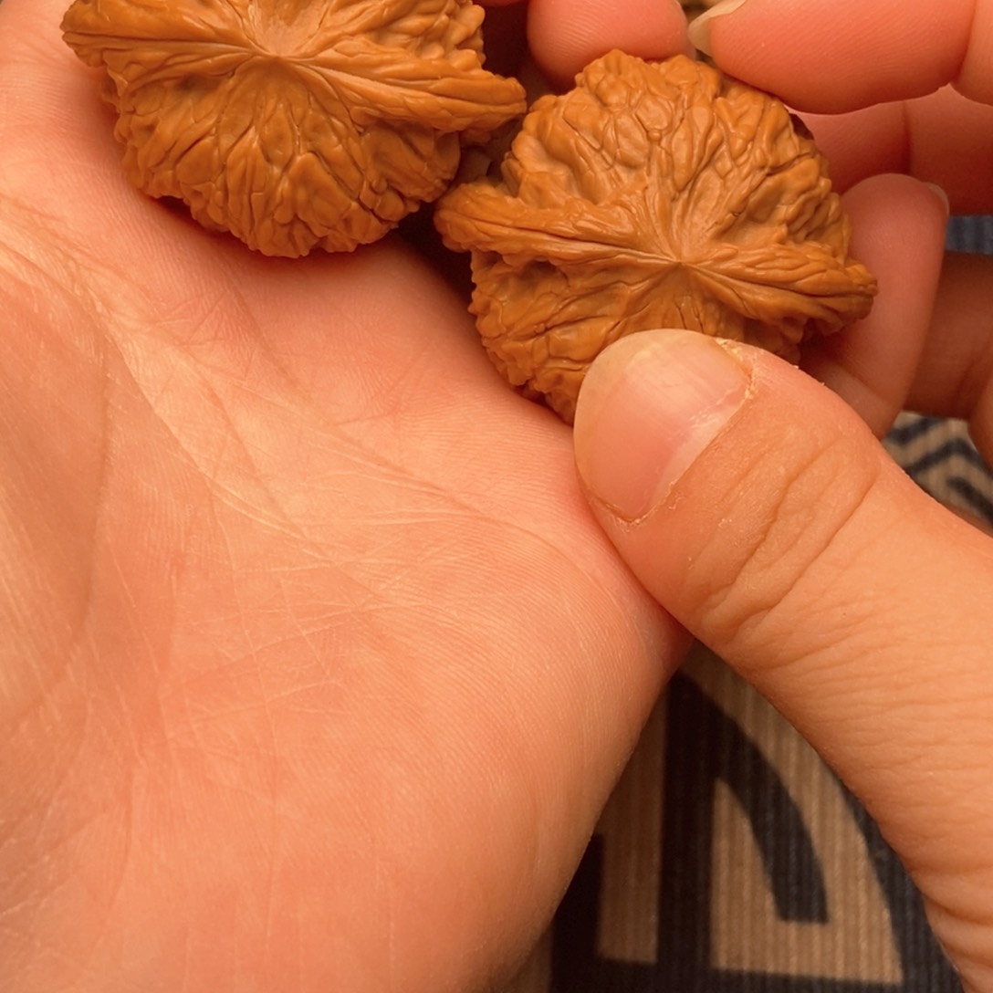 文玩核桃吊坠黑*报40磨盘