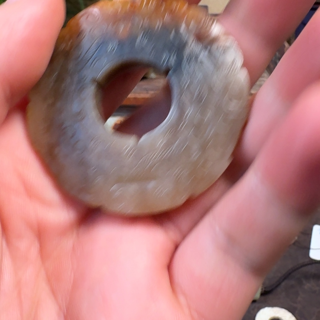 共***光和田玉（糖玉）未镶嵌颈饰