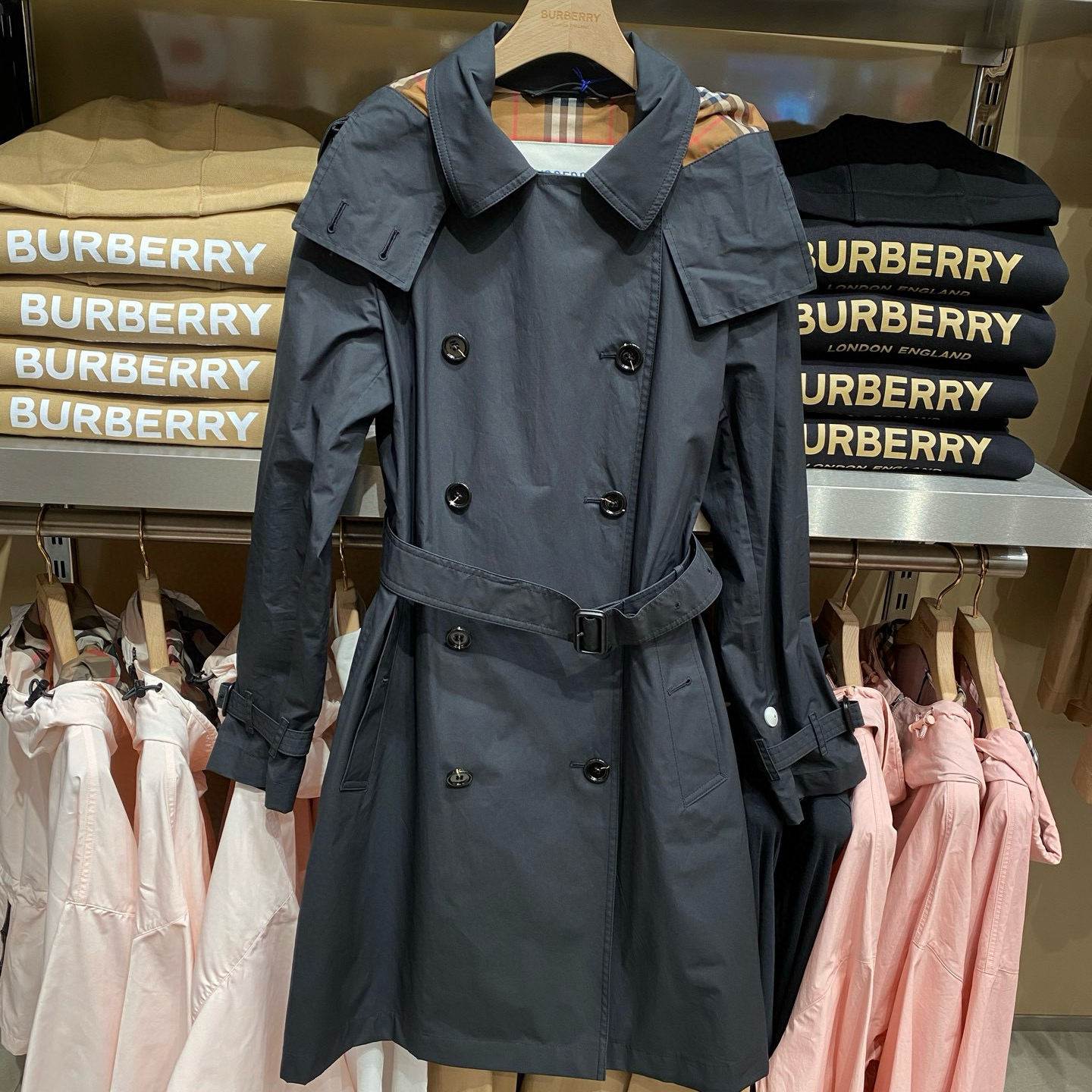 未使用 BURBERRY/博柏利 女款风衣 内衬/帽内/领子带经典格纹