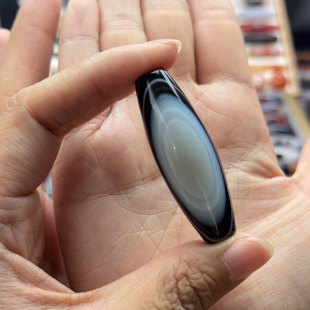 L***玛瑙/玉髓未镶嵌颈饰