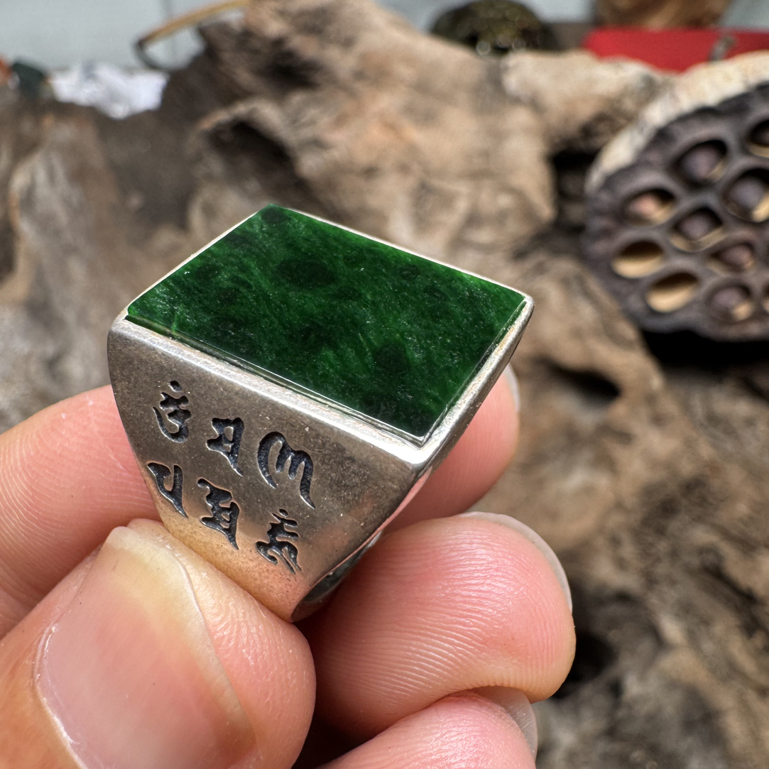 缅甸天然翡翠A货特色方戒指活口银镶嵌