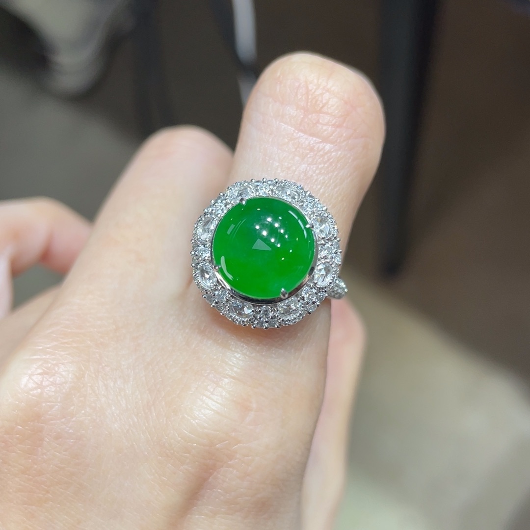 翡翠颈饰18K金镶嵌天然缅甸翡翠a货