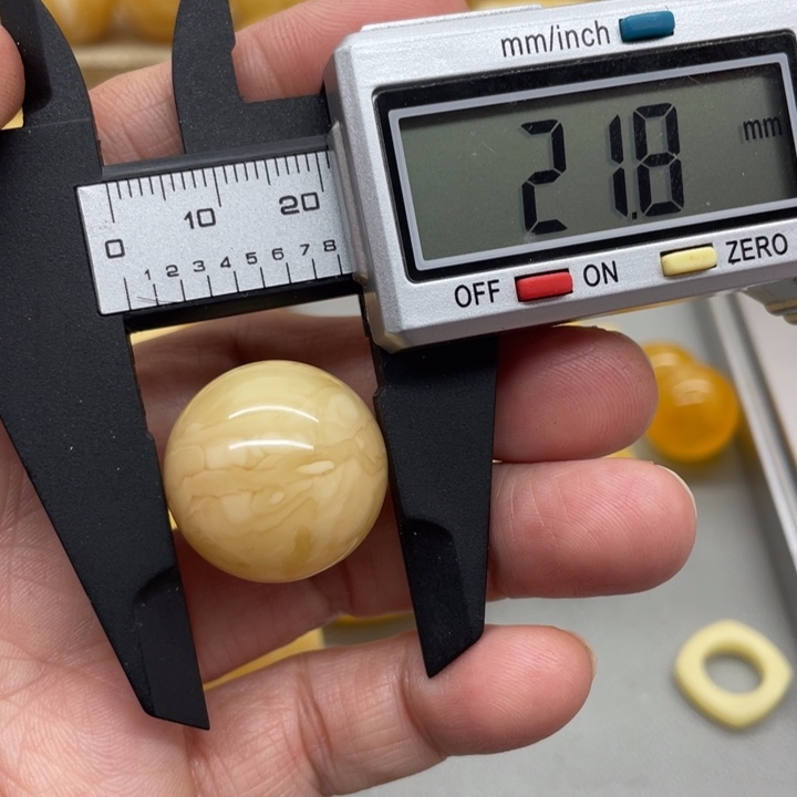 琥珀裸石未镶嵌蜜蜡