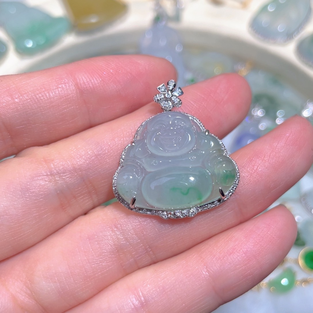 翡翠颈饰18K金镶嵌翡翠