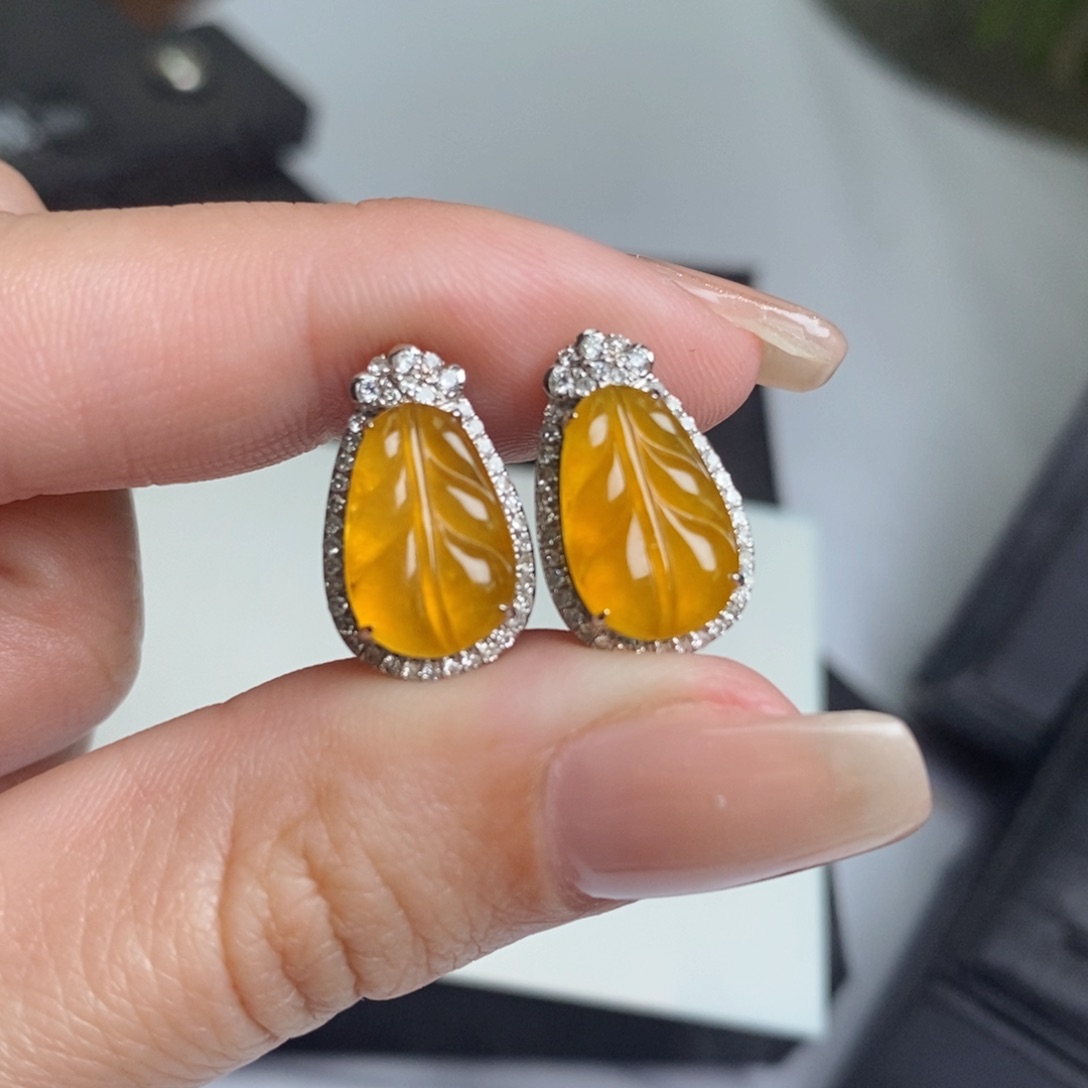 翡翠耳饰18K金镶嵌冰黄翡叶子