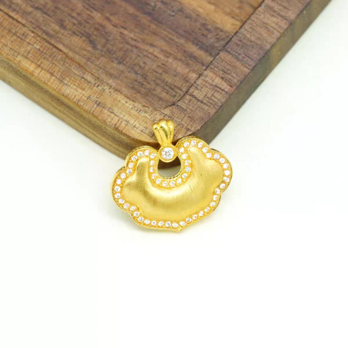 （七夕专属）18K古法拉丝吉祥如意锁豪奢款