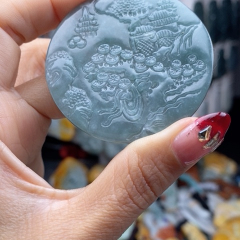 翡翠颈饰未镶嵌翡翠