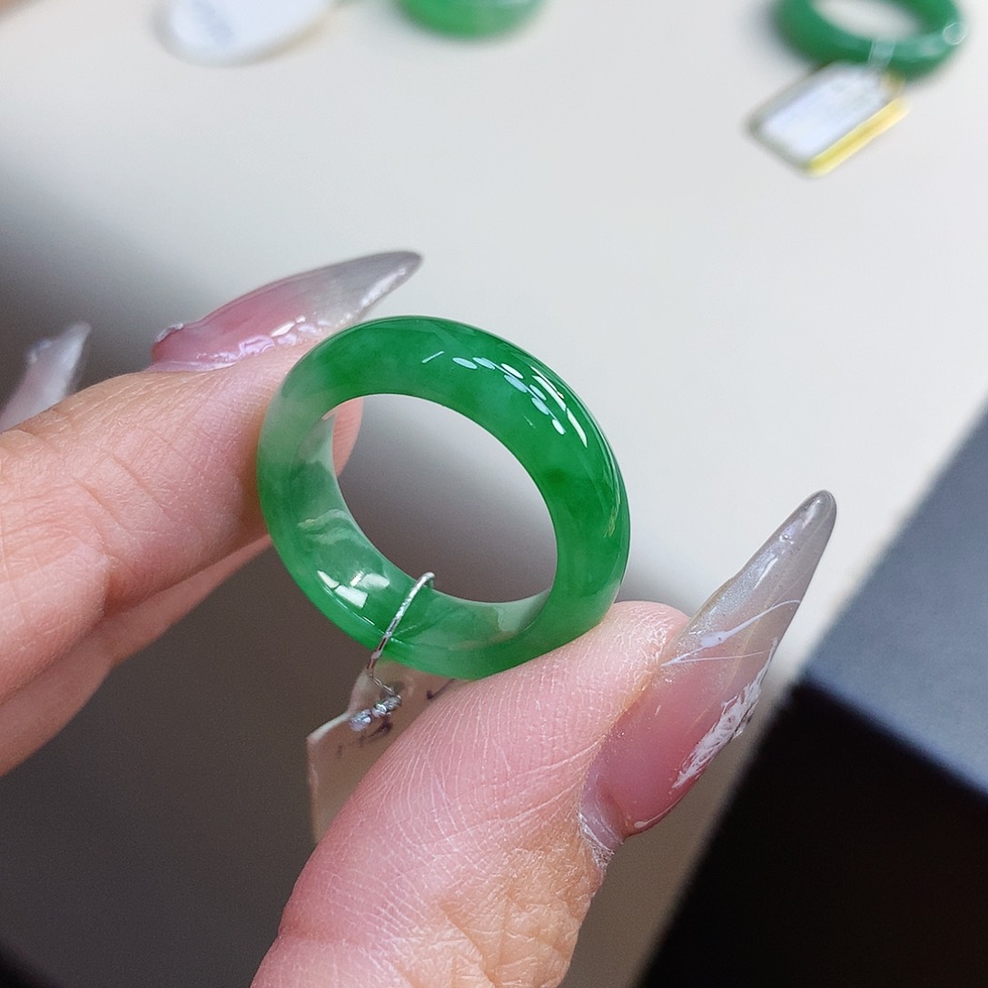 翡翠戒指未镶嵌14-15号