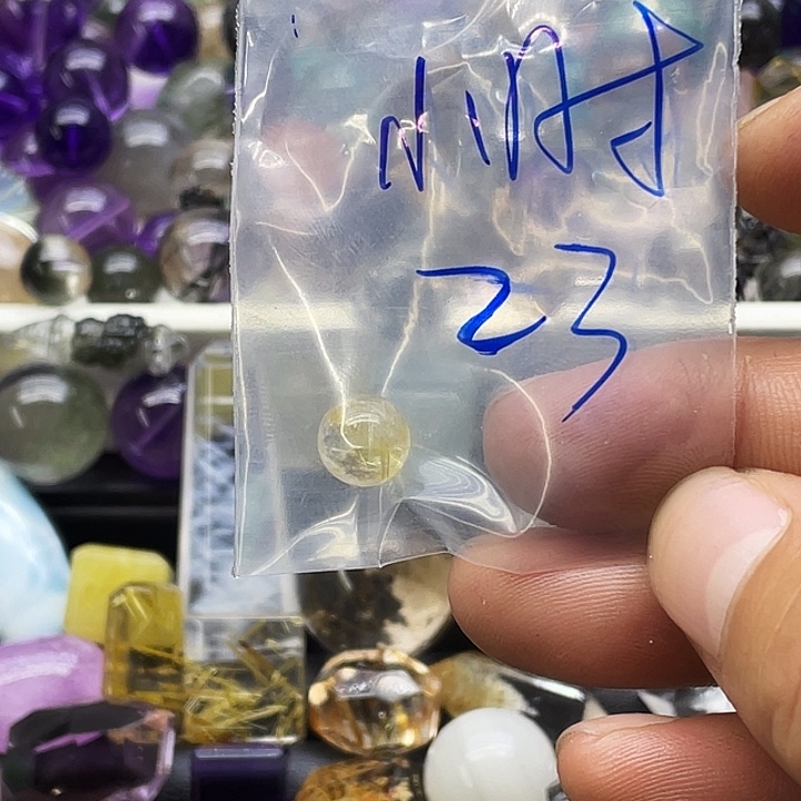 小***。银S925镶嵌水晶手链