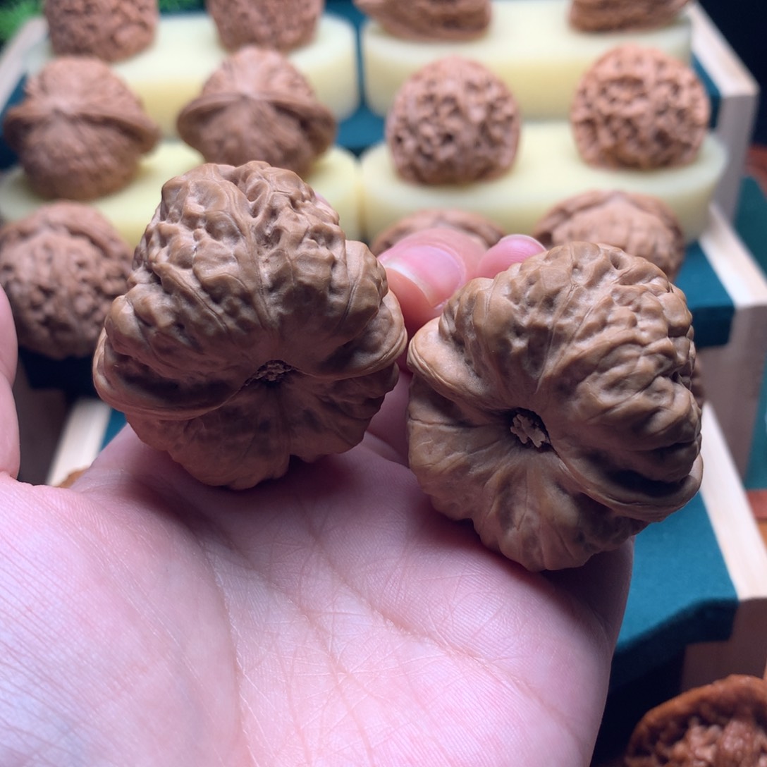 文玩核桃吊坠?**陈蛙蛙