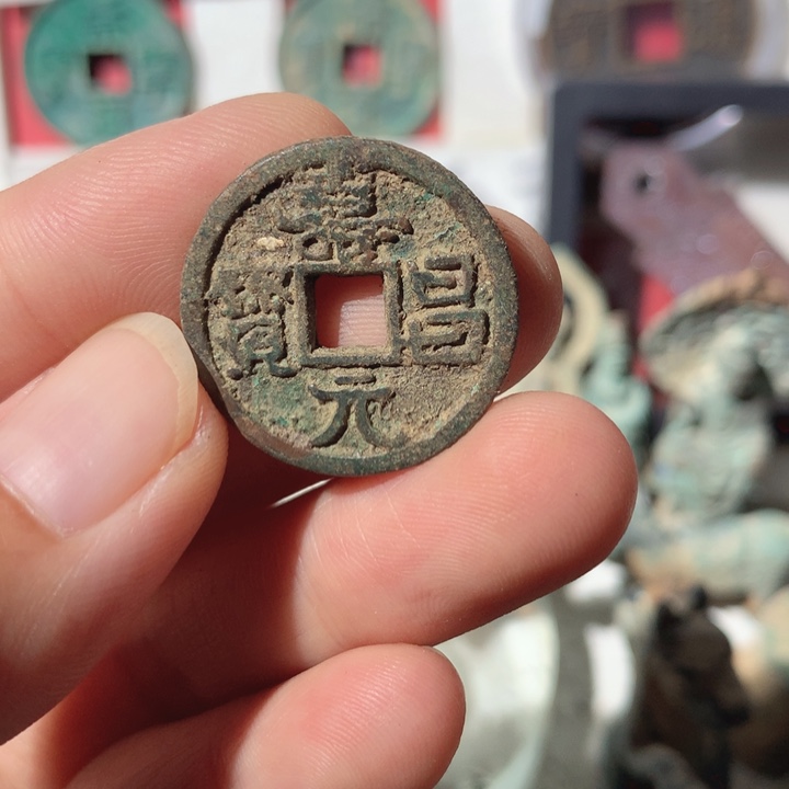 铜现代工艺品钱钱