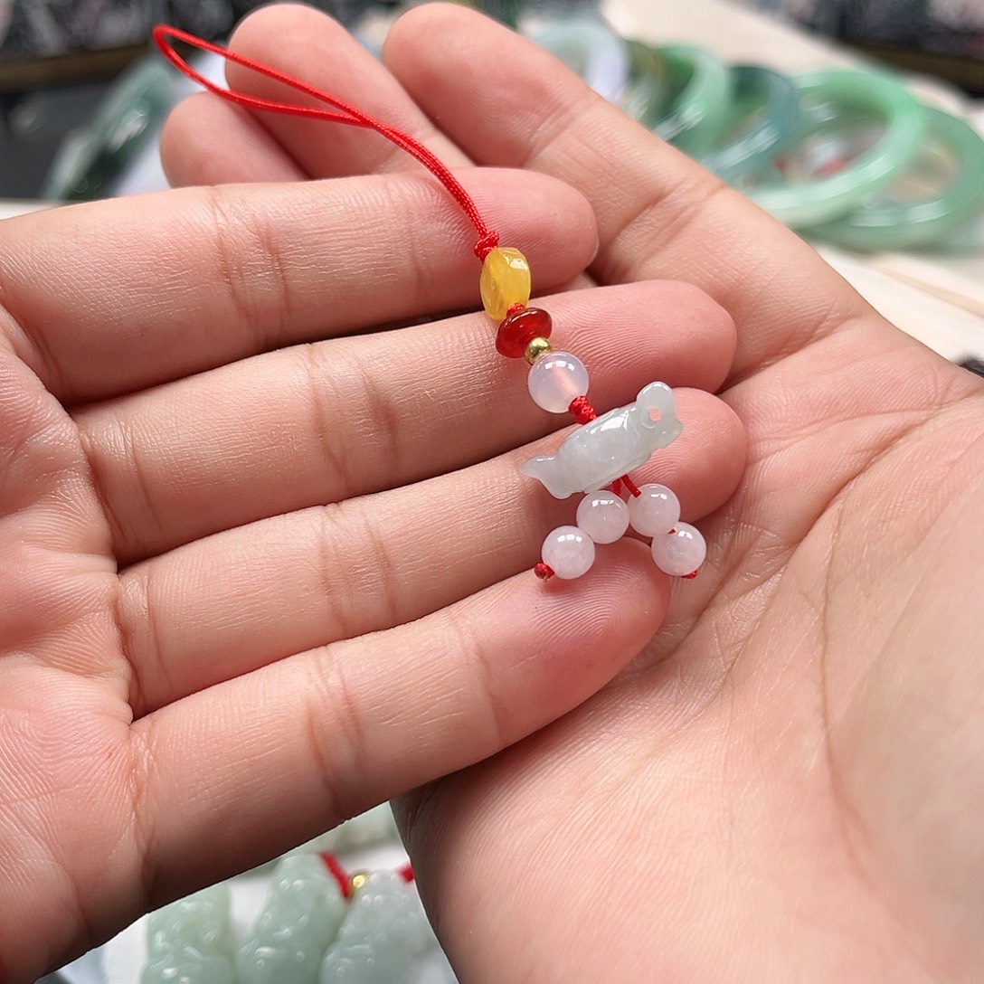 翡翠未镶嵌颈饰天然翡翠A货