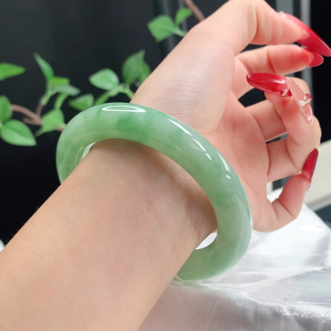 翡翠手镯未镶嵌54 55 54 55