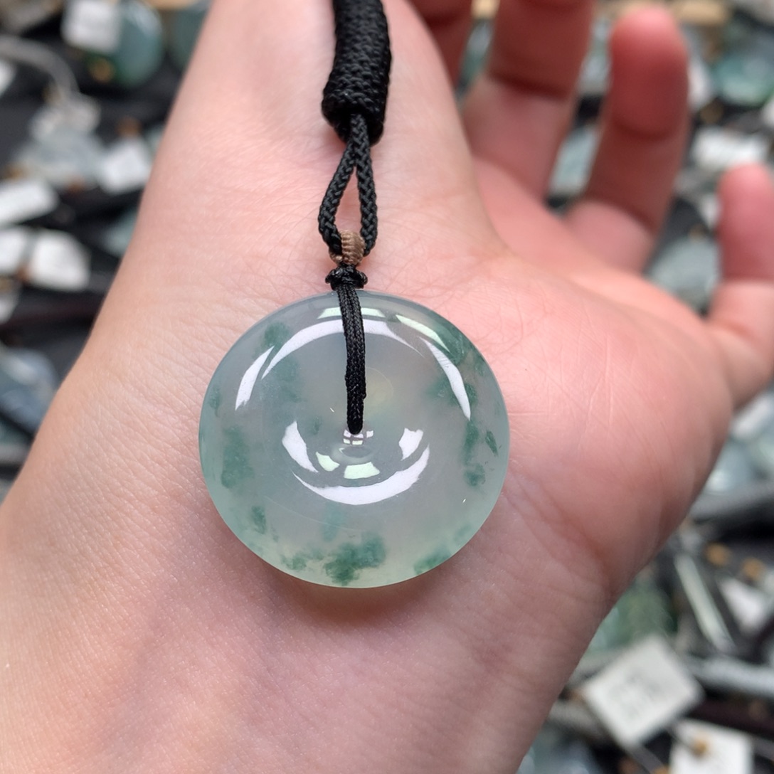 翡翠颈饰未镶嵌00000000000