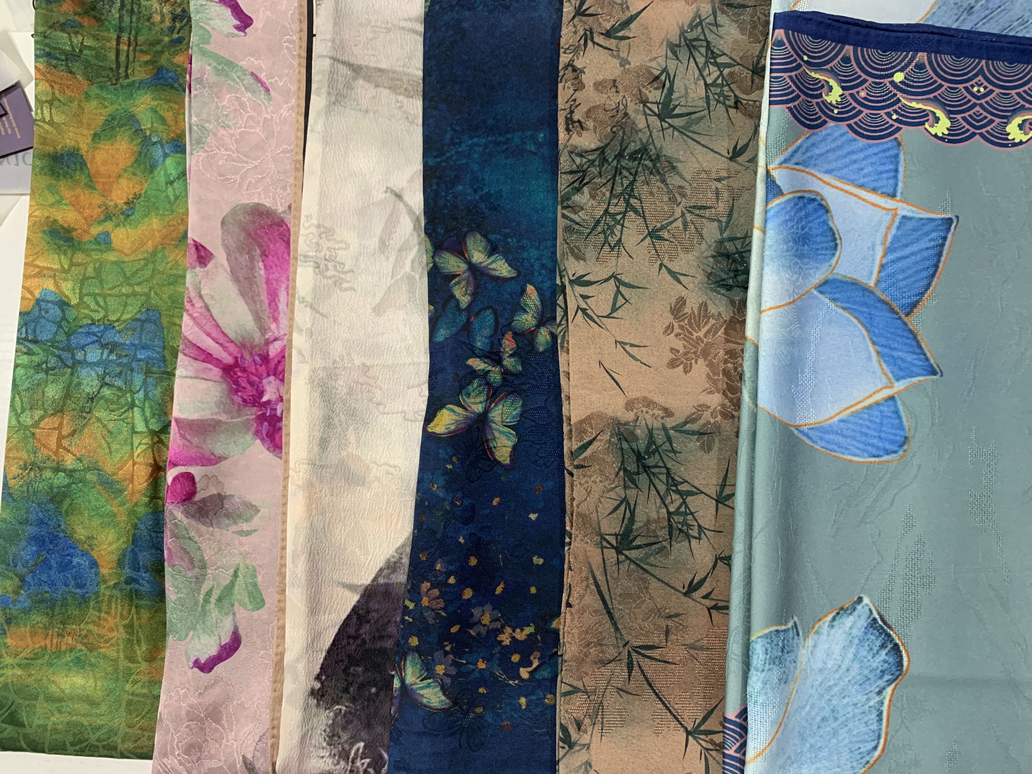 X046 综合链接 香云花萝龙鳞纹龟裂纹 70*180/140*140气质披肩X