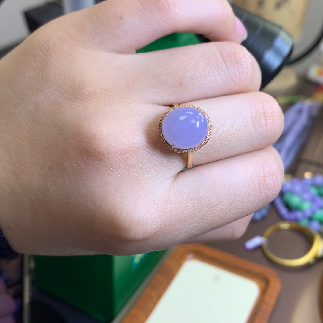 翡翠颈饰18K金镶嵌翡翠