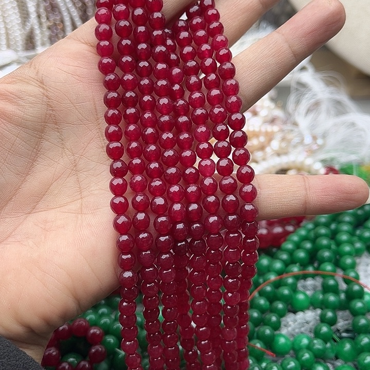 玛瑙/玉髓未镶嵌珠宝半成品一条6mm左右红宝刻面