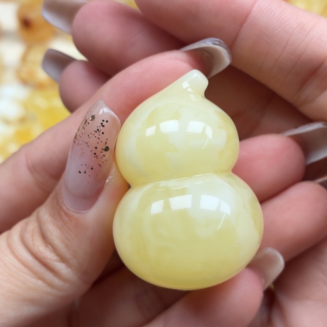 琥珀未镶嵌裸石蜜蜡