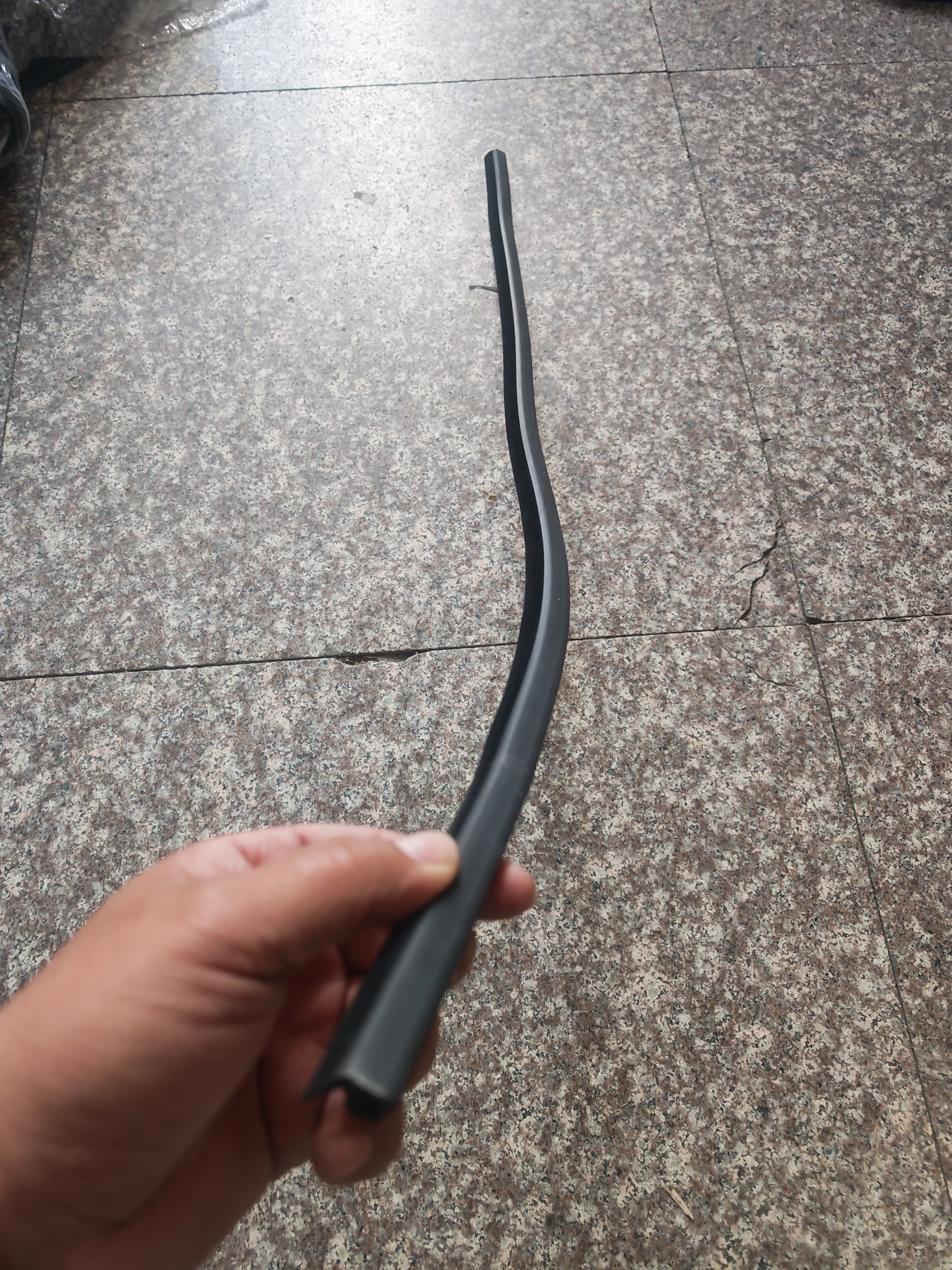 原厂JH6车门玻璃内压条