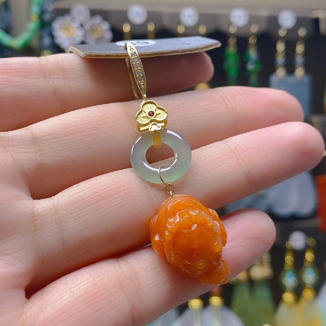 未镶嵌翡翠耳饰翡翠