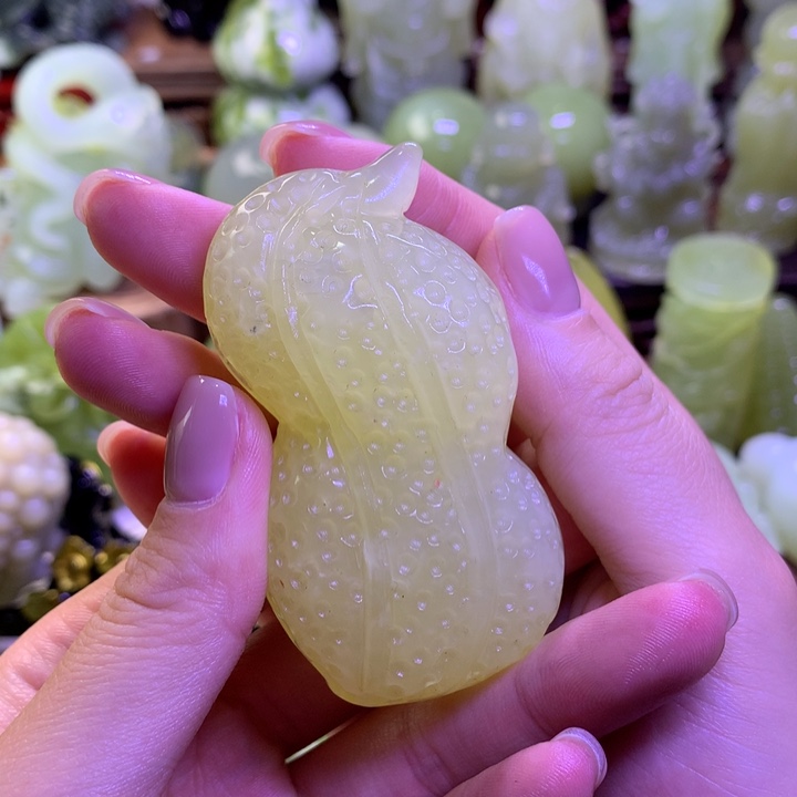 岫玉未镶嵌手把件