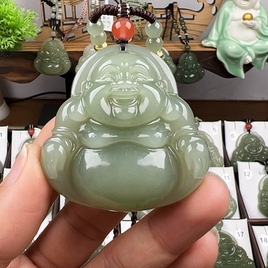 和田玉吊坠(赠链)未镶嵌