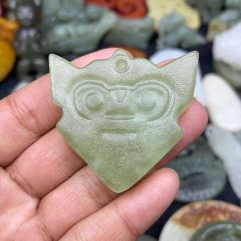 岫岩老玉（透闪石质玉）颈饰未镶嵌22